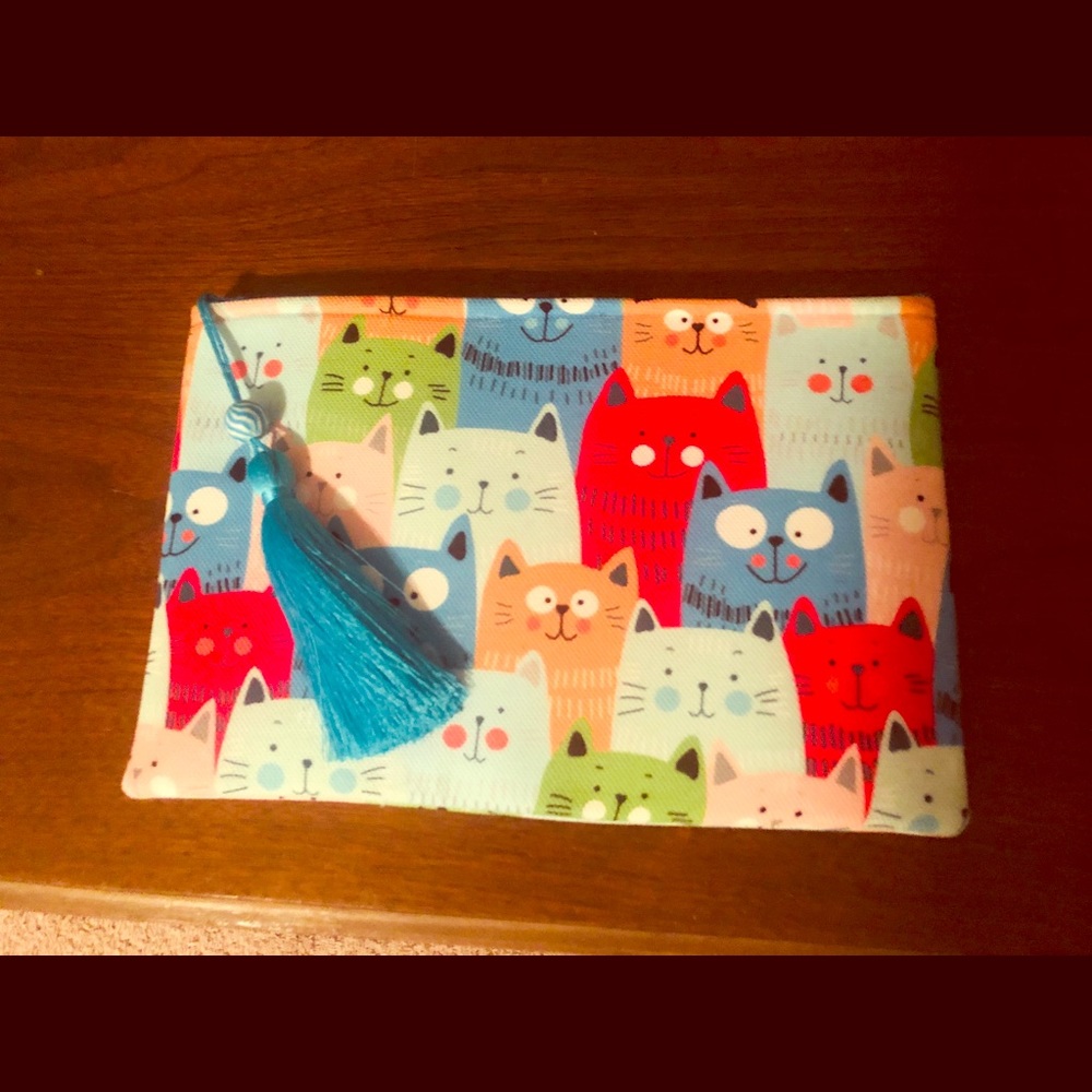 Cat Pouch
